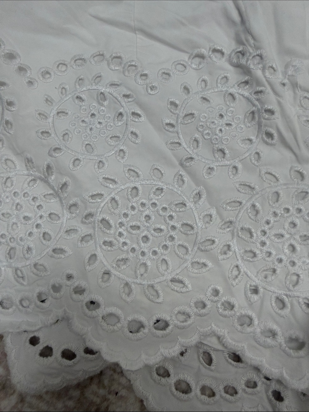 White Eyelet Scallop Hem Women’s Shorts - Classic Summer Style - Picture 2 of 6